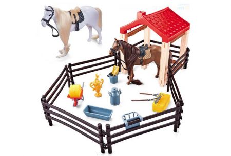 Kůň 2 ks s ohradou 14cm