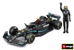Bburago 1:24 RACE Formula F1 - Mercedes-AMG F1 W14 E (2023) #44 Lewis Hamilton with driver
