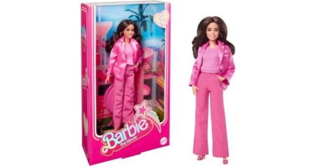 Barbie kamarádka v ikonickém filmovém outfitu