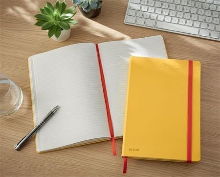 Poznámkový sešit "Cosy Soft Touch", matně žlutá, linkovaný, B5, 80 listů, tvrdé desky, LEI