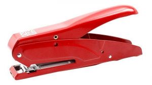 Sešívačka "620", červená, 24/6, 25 listů, SAX