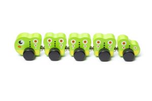 CUBIKA 15405 Housenka - dřevěná hračka s magnety 5 dílů