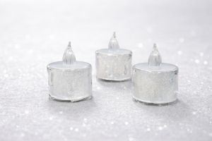 LED čajové svíčky třpytivé – dekorativní LED svíčka s realistickým plamínkem