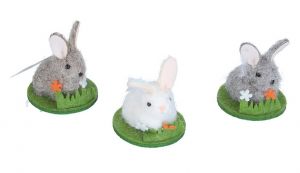 Velikonoční zajíček na trávě – jarní dekorace s květinou 9cm