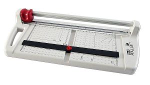 Rotační řezačka M+R 6832, A4, plast, bílá