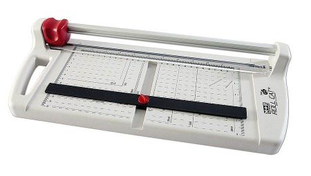 Rotační řezačka M+R 6832, A4, plast, bílá