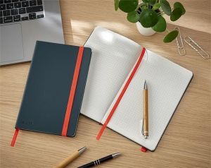 Poznámkový sešit "Cosy Soft Touch", matně šedá, čtverečkovaný, A5, 80 listů, tvrdé desky,