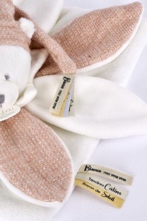 Doudou Dárková sada Plyšový muchláček medvídek s čepičkou 25 cm růžový