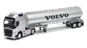 Welly VOLVO FH OIL TANKER 1:32 stříbrné